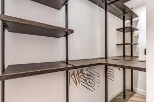 A kitchen or kitchenette at Claudia's Home