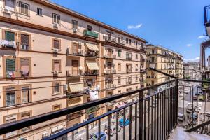 A balcony or terrace at Claudia's Home