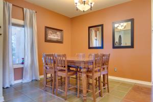 West RichlandにあるWest Richland Home with Vineyard and Mountain Views!のギャラリーの写真