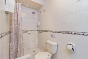 Koupelna v ubytování Hotel La Cartuja