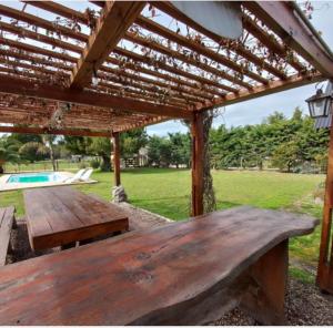 Taman di luar Casa Quinta en Chascomús