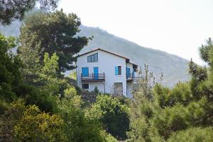 Gallery image of Ladanos Apartment Thassos in Kallirákhi