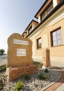 Fotografie z fotogalerie ubytování Pension zur Sonne v destinaci Illmitz + 81 fotografií