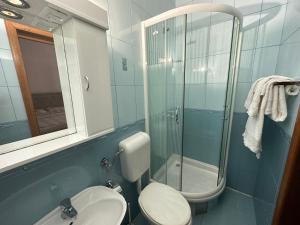 ห้องน้ำของ Apartments Villa Pržno