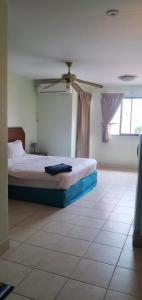 Imagen de la galería de Kingfisher House and Bar, en Pattaya South