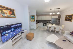 Photo de la galerie de l'établissement Luxury Villa 1, à Vlorë 24 autres photos