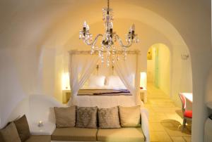 Tempat tidur dalam kamar di Absolute Bliss