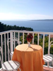 Imagen de la galería de Apartments Lorenco, en Brela