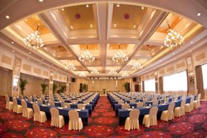 Konferenční prostory v ubytování Overseas Chinese Hotel Wenzhou + 37 fotografií