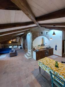 Kuchyň nebo kuchyňský kout v ubytování La Casa sul Blu Albergo Diffuso