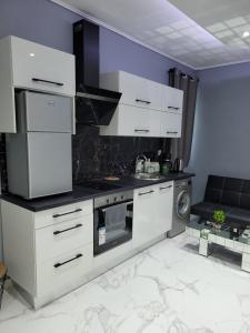 A kitchen or kitchenette at Studio LUX