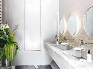 Un baño de Hotel Carlota