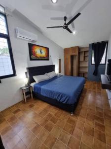 Katil atau katil-katil dalam bilik di Casa Chelly Downtown Mérida