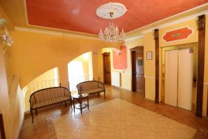 Łóżko lub łóżka w pokoju w obiekcie Hotel Renesance Krasna Kralovna