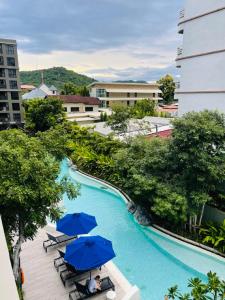 Bazén v ubytování Marvest Condo Hua Hin for rent nebo v jeho okolí