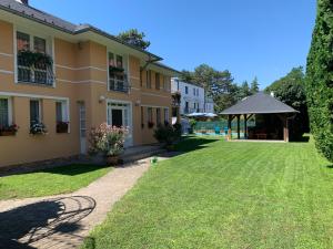 En have udenfor Horváth Apartman