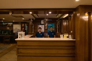 Gosti u objektu Himalayan Suite Hotel
