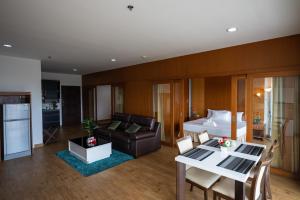 Posezení v ubytování VTSIX at View Talay 6 + 177 fotografií