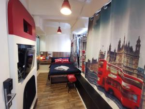 TV a/nebo společenská místnost v ubytování 香港九巴旅馆 KMB-Guesthouse