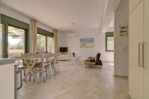 A seating area at Ouzo Stone Studio