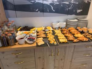 Jedlo v ubytovaní bed & breakfast alebo blízkom okolí