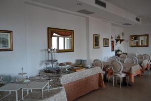 Гостиная зона в Hotel Noris