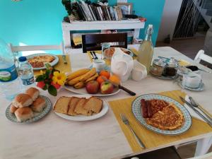 Cibo presso la stanza in casa privata o nelle vicinanze
