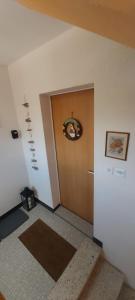 Een bed of bedden in een kamer bij Silberblick Ferienwohnungen - aussergewöhnlich & familienfreundlich