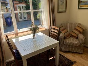 Gallery image of Snipe Vineyard Cottage in Woodbridge