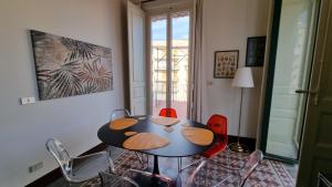 Posezení v ubytování Le Dimore del Corso Acireale - Sicily Stay, fra Catania, Taormina, il Mare e l'Etna