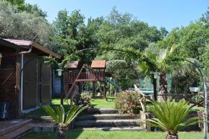 Taman di luar Residence Domus Cilento