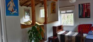 Posezení v ubytování El Chalet de El Refugio de la Loma