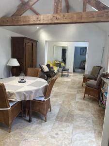 Posezení v ubytování Gîte de l’abbaye