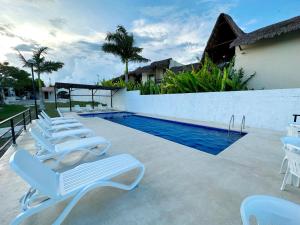 Bazén v ubytování Hotel Vista Laguna Bacalar nebo v jeho okolí