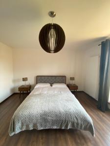 Postel nebo postele na pokoji v ubytování Apartment Gemer & Apartment Volovec