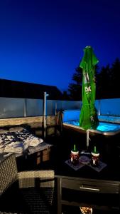 Bazén v ubytování Bed and Breakfast Kreft nebo v jeho okolí