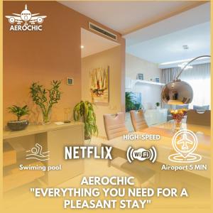 plakat z salonem ze słowami netflix wszystko, czego potrzebujesz w obiekcie AeroChic w mieście Nouaceur