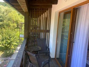 Ein Balkon oder eine Terrasse in der Unterkunft Farkas Panzió