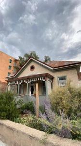 Gallery image of The David Darling House in the Art District in Silver City