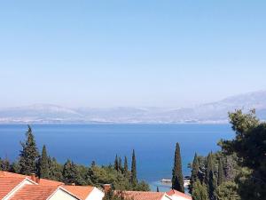 Gallery image of Modern Apartment for 4 persons, Sea view, near the beach in Supetar +32 photos