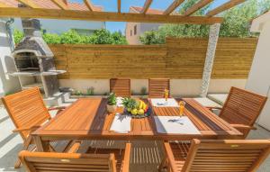 Gallery image of Apartments Joso with Pool in Pakoštane +45 photos