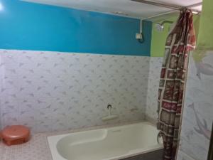 Vannituba majutusasutuses Safe Home Stay