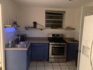 Køkken eller tekøkken på Relaxing Retreat + 9 billeder