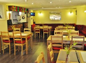 Restoran atau tempat lain untuk makan di Cheers Hotel