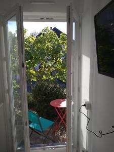 Telewizja i/lub zestaw kina domowego w obiekcie hauts des 2 lions -studio