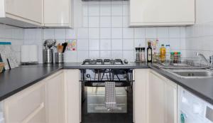 Near Wembley, beautiful apartment with garden, self check-in