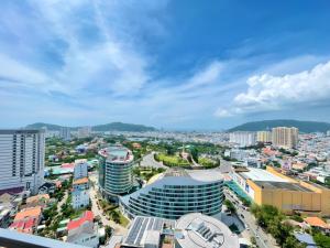 a city view of a city with buildings at The Song Apartment Vung Tau Homestay Căn Hộ Biển in Vung Tau