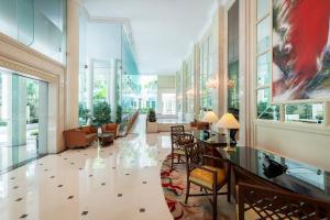 Χώρος καθιστικού στο Shangri-La Apartments