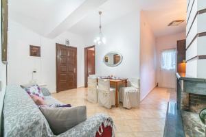 NeochorákionにあるChara's Holiday Homeのギャラリーの写真