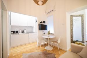 Køkken eller tekøkken på Iadra apartment in city center + 14 billeder